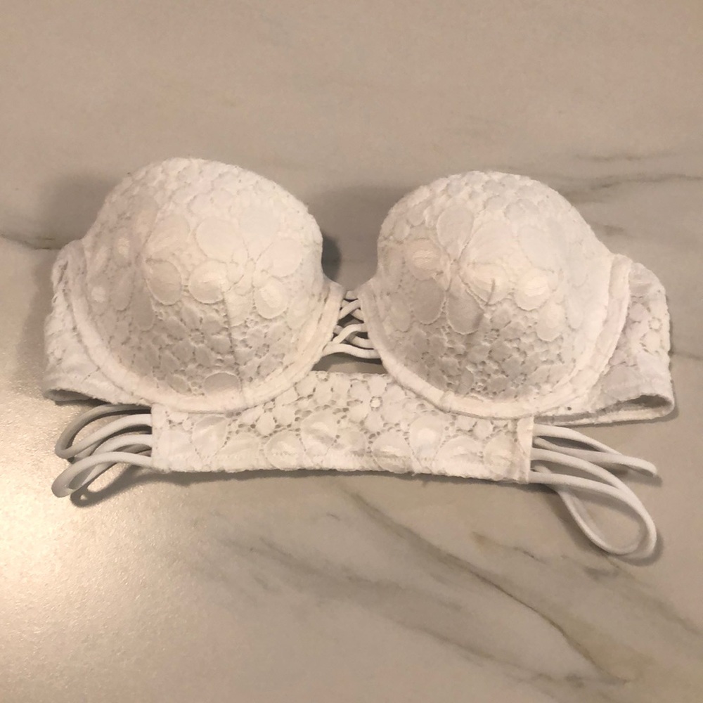 White floral strapless swimsuit top